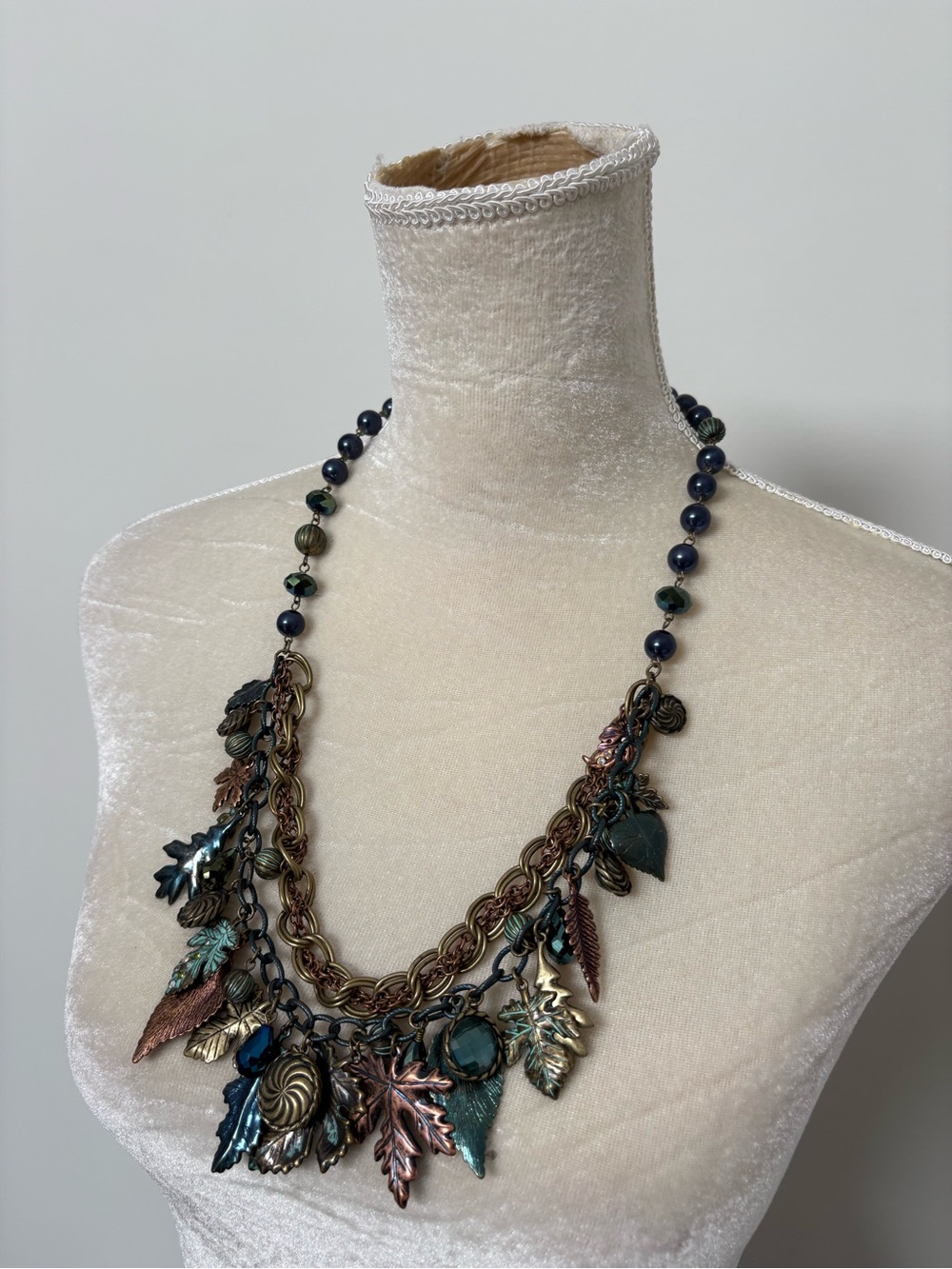 Vintage St. Thomas metal & glass artsy fall leaves leaf statement necklace
